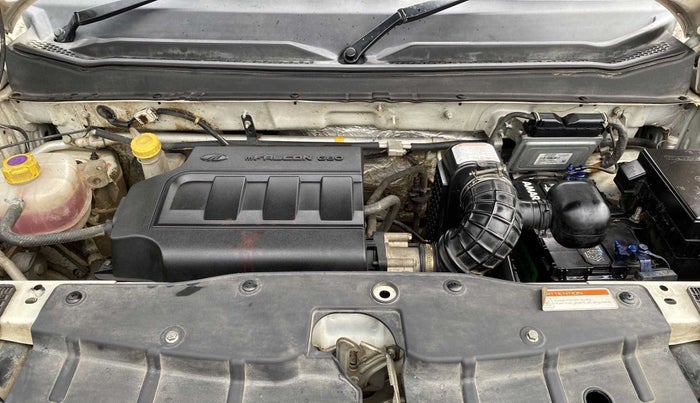 2017 Mahindra KUV 100 NXT K4+ P 6 STR, Petrol, Manual, 28,059 km, Open Bonet