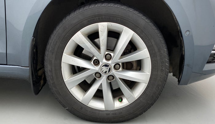 2017 Skoda Octavia 2.0 TDI STYLE PLUS AT, Diesel, Automatic, 94,559 km, Right Front Wheel