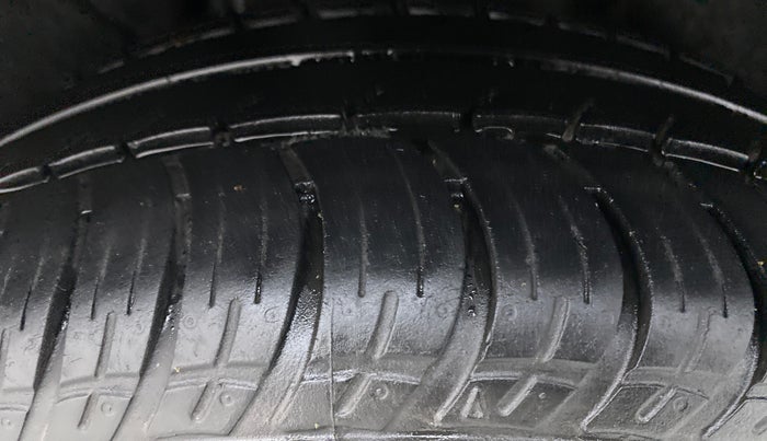 2017 Skoda Octavia 2.0 TDI STYLE PLUS AT, Diesel, Automatic, 94,559 km, Right Rear Tyre Tread