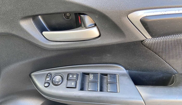 2017 Honda WR-V 1.2L I-VTEC VX MT, Petrol, Manual, 66,600 km, Driver Side Door Panels Control