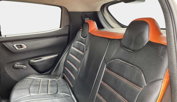 2019 Renault Kwid RXT 1.0 (O), Petrol, Manual, 38,825 km, Right Side Rear Door Cabin