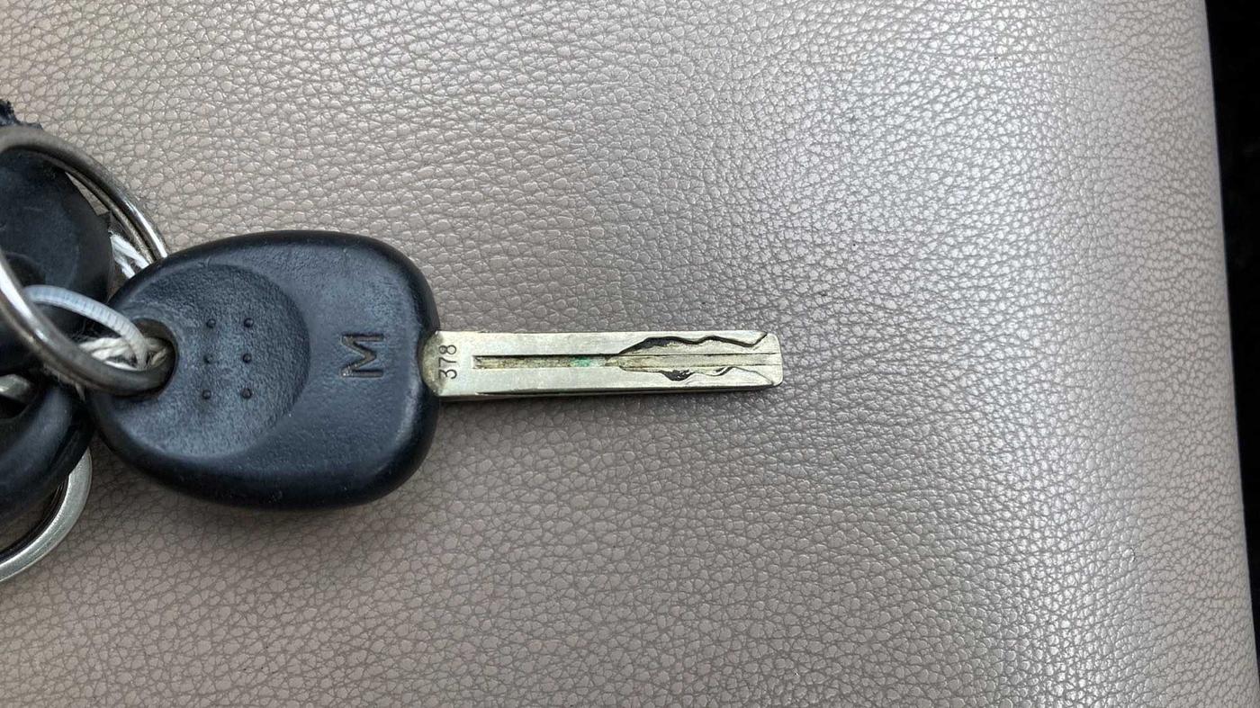 2010 Hyundai i20 MAGNA 1.2, Petrol, Manual, 87,963 km, Key Close Up