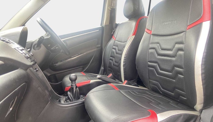 2015 Maruti Swift ZDI, Diesel, Manual, 68,003 km, Right Side Front Door Cabin