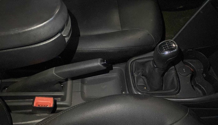 2020 Skoda Rapid ACTIVE 1.0 TSI, Petrol, Manual, 45,177 km, Gear Lever