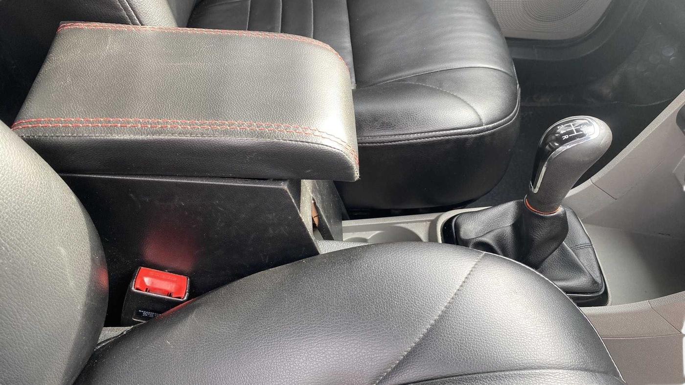 2018 Tata Tiago XT PETROL, Petrol, Manual, 98,088 km, Gear Lever