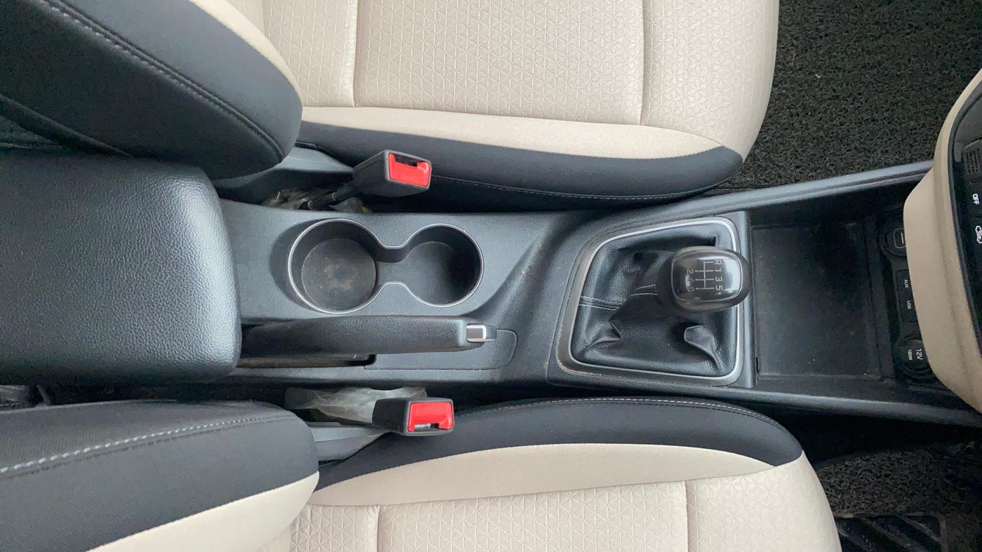 2020 Hyundai Verna 1.6 VTVT SX, Petrol, Manual, 48,488 km, Gear Lever