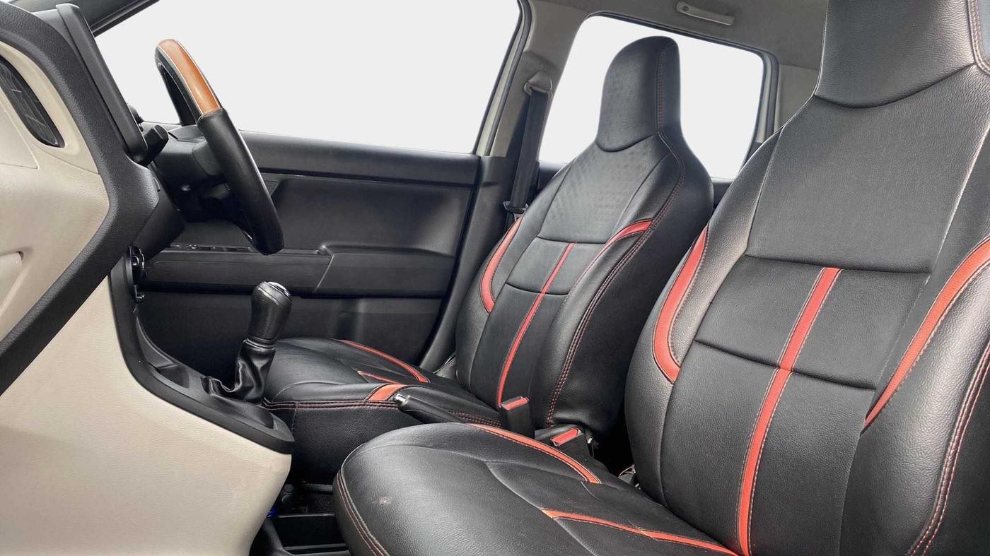 2019 Maruti New Wagon-R VXI 1.2, Petrol, Manual, 54,490 km, Right Side Front Door Cabin