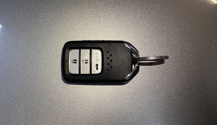 2021 Honda Amaze 1.2L I-VTEC VX, Petrol, Manual, 28,197 km, Key Close Up