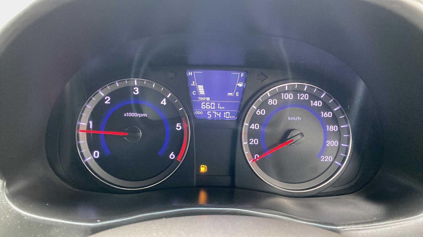 2016 Hyundai Verna 1.6 CRDI SX, Diesel, Manual, 57,406 km, Odometer Image