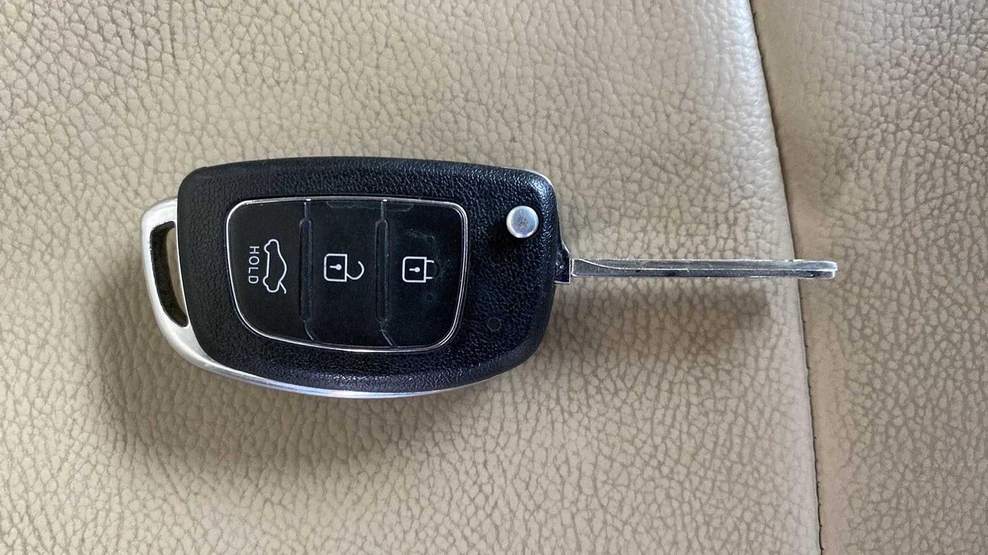 2016 Hyundai Verna 1.6 CRDI SX, Diesel, Manual, 57,406 km, Key Close Up