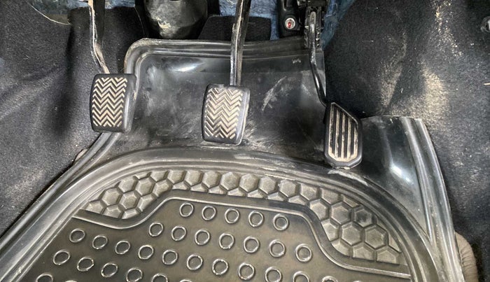 2018 Toyota Etios Liva VD, Diesel, Manual, 26,712 km, Pedals