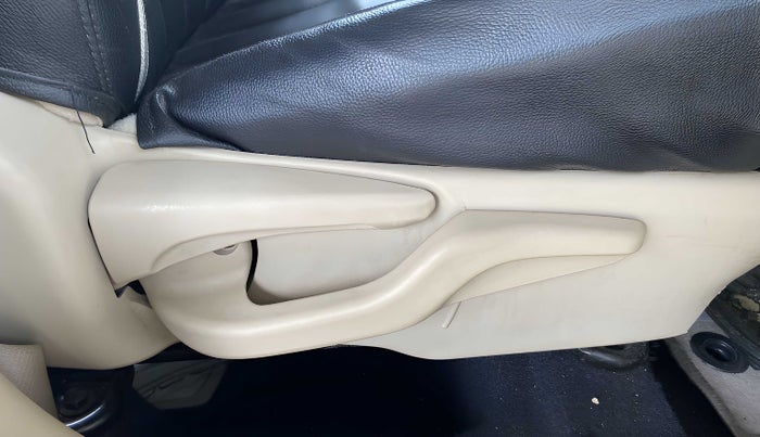 2018 Toyota Etios Liva VD, Diesel, Manual, 26,712 km, Driver Side Adjustment Panel