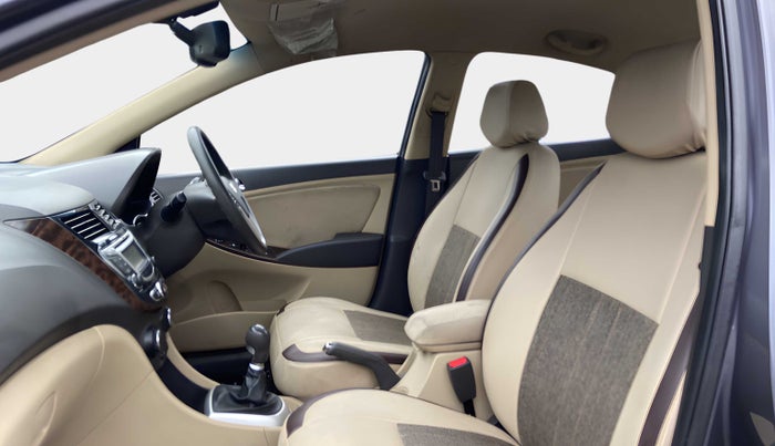 2013 Hyundai Verna FLUIDIC 1.6 VTVT EX, Petrol, Manual, 71,713 km, Right Side Front Door Cabin