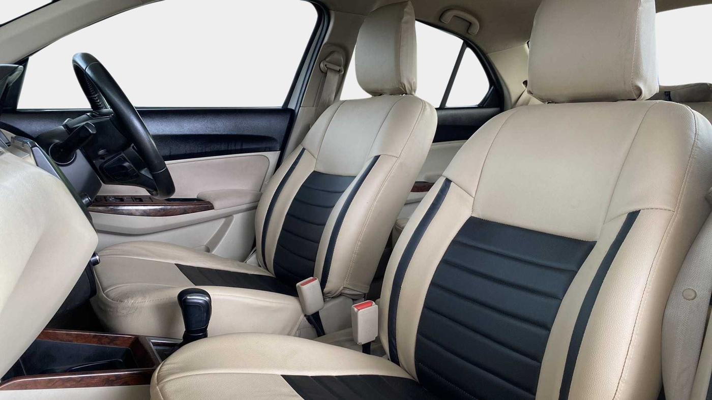 2018 Maruti Dzire ZXI AMT, Petrol, Automatic, 67,778 km, Right Side Front Door Cabin