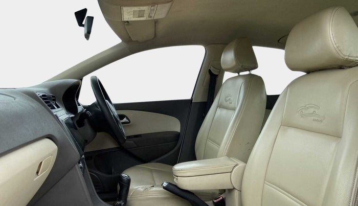 2012 Volkswagen Vento HIGHLINE 1.6 MPI, Petrol, Manual, 70,099 km, Right Side Front Door Cabin