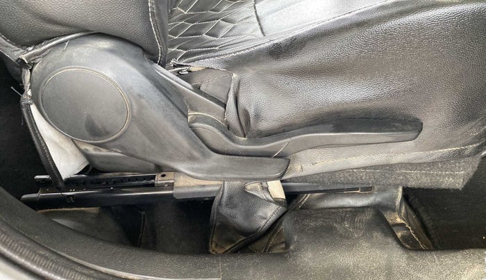 2019 Maruti Baleno ZETA PETROL 1.2, Petrol, Manual, 43,237 km, Driver Side Adjustment Panel