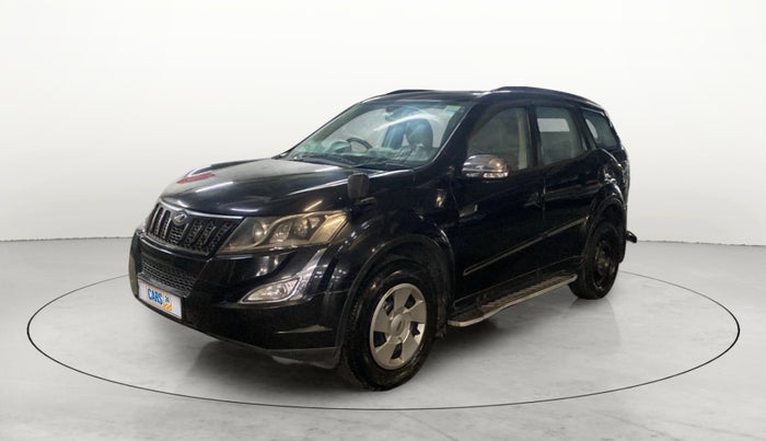 2016 Mahindra XUV500 W6, Diesel, Manual, 91,242 km, Left Front Diagonal