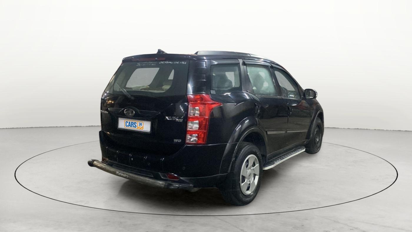 2016 Mahindra XUV500 W6, Diesel, Manual, 91,242 km, Right Back Diagonal