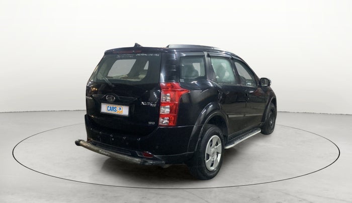 2016 Mahindra XUV500 W6, Diesel, Manual, 91,242 km, Right Back Diagonal