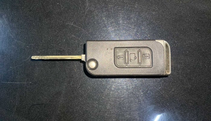 2016 Mahindra XUV500 W6, Diesel, Manual, 91,242 km, Key Close Up