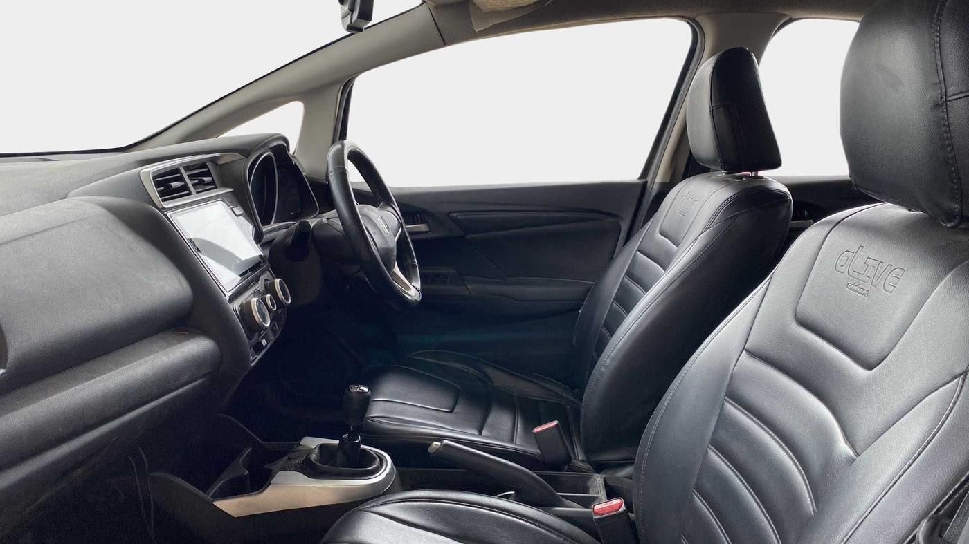 2019 Honda WR-V 1.5L I-DTEC S ALIVE EDITION, Diesel, Manual, 69,505 km, Right Side Front Door Cabin