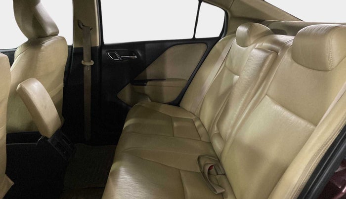 2017 Honda City 1.5L I-VTE V CVT, CNG, Automatic, 67,685 km, Right Side Rear Door Cabin