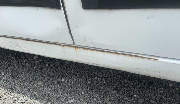 2015 Maruti Wagon R 1.0 LXI, Petrol, Manual, 32,750 km, Left running board - Minor scratches