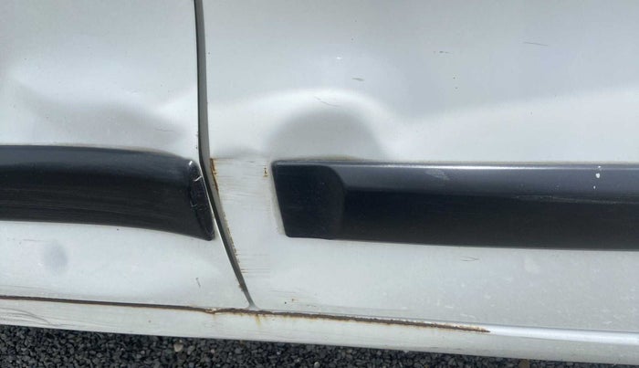 2015 Maruti Wagon R 1.0 LXI, Petrol, Manual, 32,750 km, Rear left door - Slightly dented