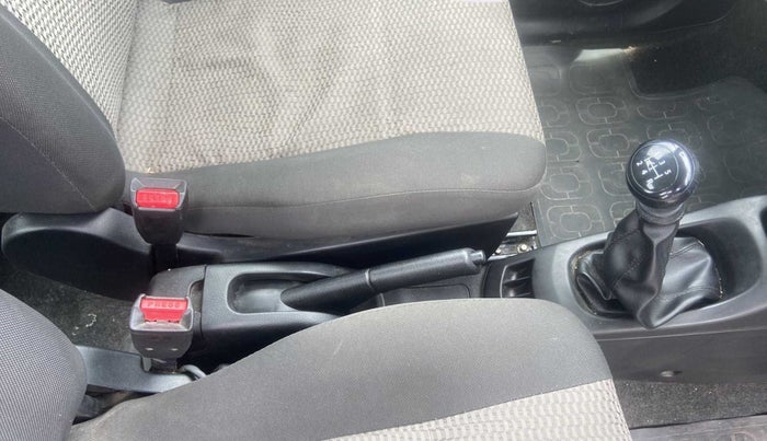 2015 Maruti Wagon R 1.0 LXI, Petrol, Manual, 32,750 km, Gear Lever