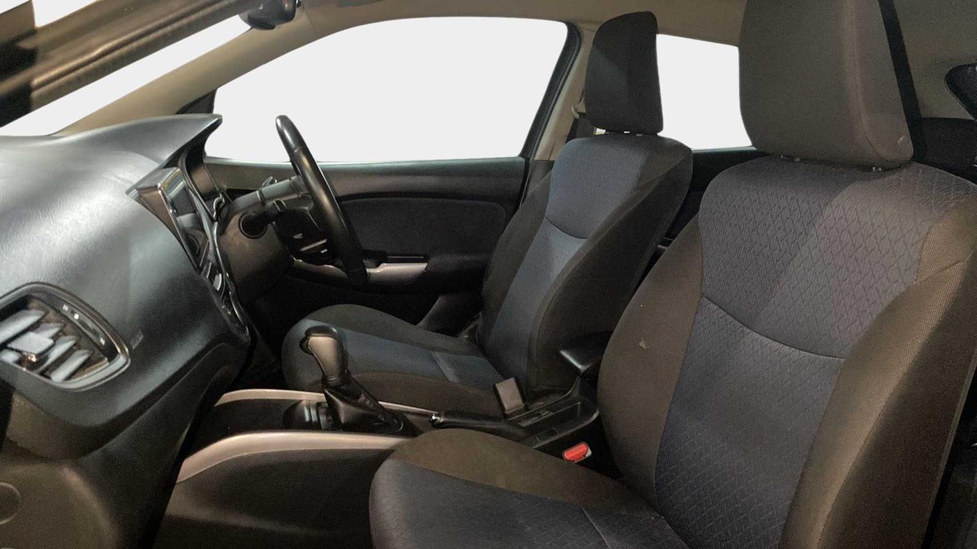 2019 Toyota Glanza V CVT, Petrol, Automatic, 63,600 km, Right Side Front Door Cabin