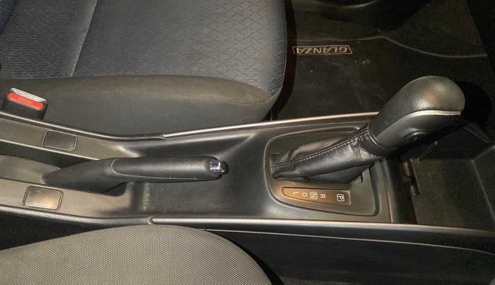 2019 Toyota Glanza V CVT, Petrol, Automatic, 63,600 km, Gear Lever
