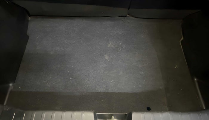 2019 Toyota Glanza V CVT, Petrol, Automatic, 63,600 km, Boot Inside
