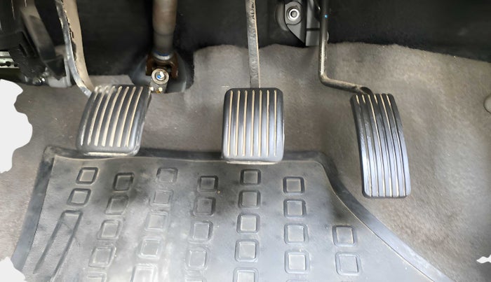 2014 Hyundai i10 SPORTZ 1.1, Petrol, Manual, 19,629 km, Pedals