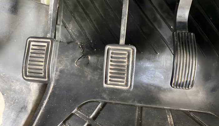2018 Mahindra Thar CRDE 4X4 AC, Diesel, Manual, 35,083 km, Pedals