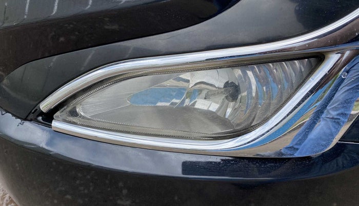 2015 Mahindra XUV500 W10, Diesel, Manual, 87,902 km, Left fog light - Not working