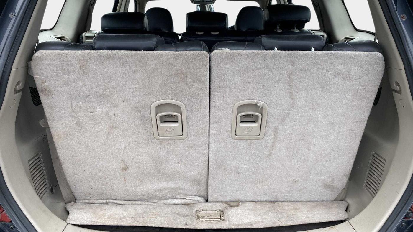 2015 Mahindra XUV500 W10, Diesel, Manual, 87,902 km, Boot Inside