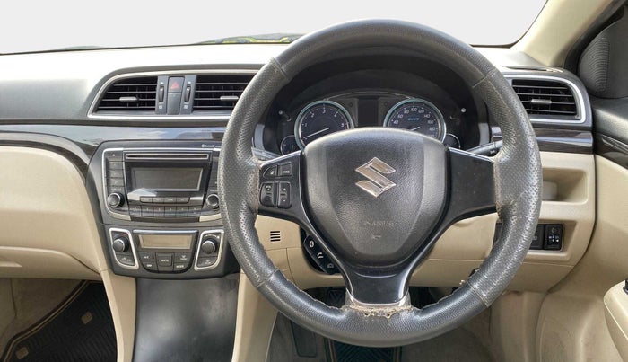 2016 Maruti Ciaz ZDI SHVS, Diesel, Manual, 82,948 km, Steering Wheel Close Up