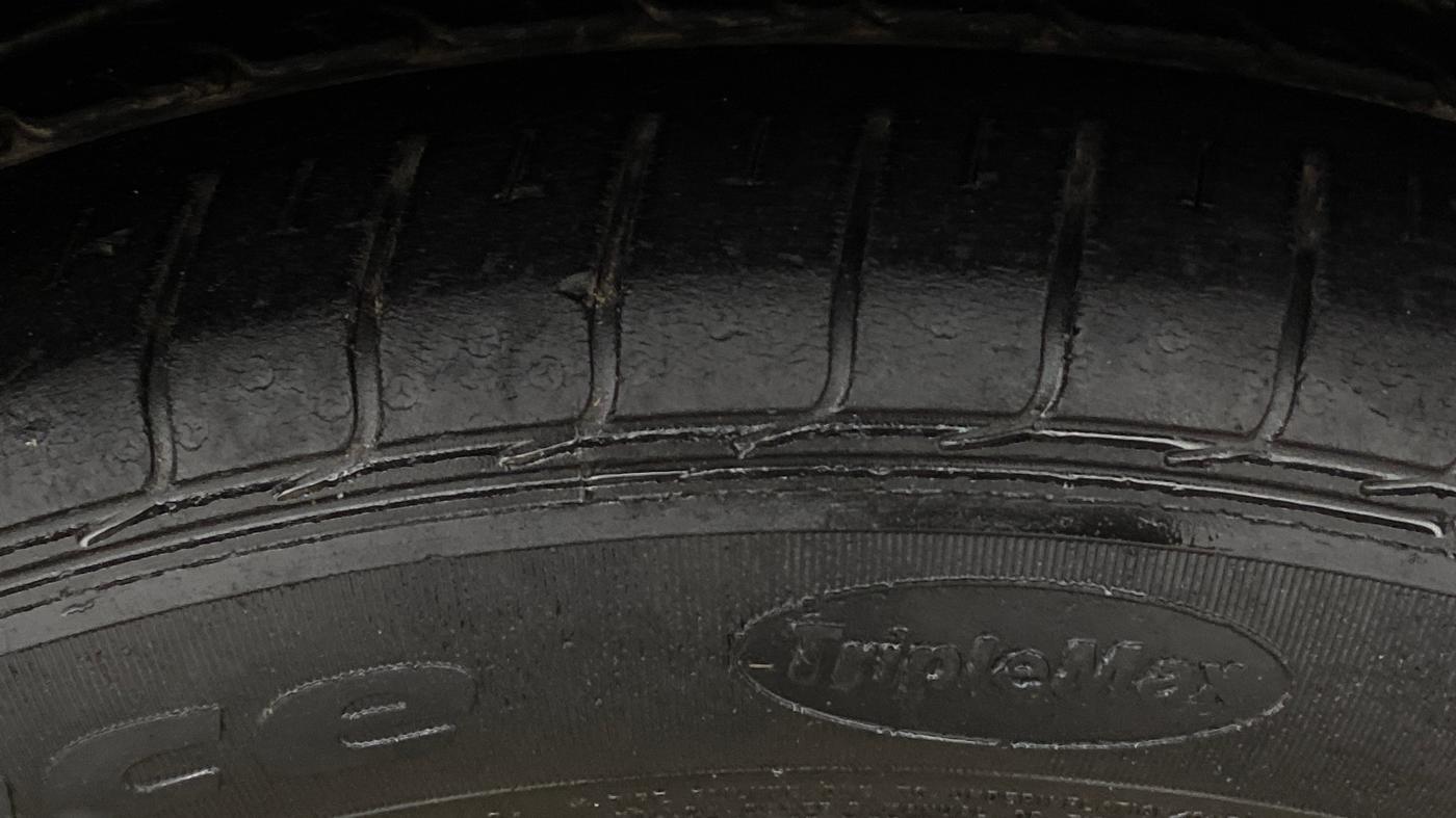 2019 Ford FREESTYLE TITANIUM PLUS 1.2 PETROL, Petrol, Manual, 30,138 km, Right Front Tyre Tread