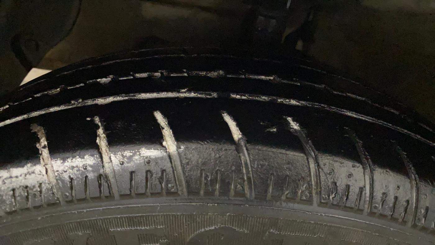 2015 Hyundai Xcent S 1.2, Petrol, Manual, 48,168 km, Left Front Tyre Tread