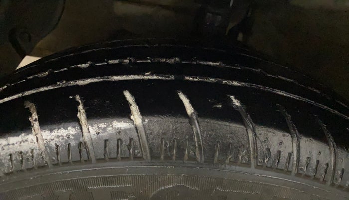 2015 Hyundai Xcent S 1.2, Petrol, Manual, 48,168 km, Left Front Tyre Tread
