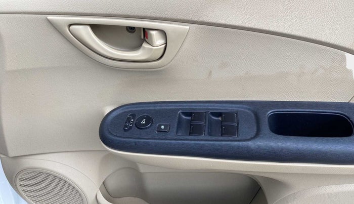 2015 Honda Amaze 1.2L I-VTEC S, Petrol, Manual, 62,496 km, Driver Side Door Panels Control