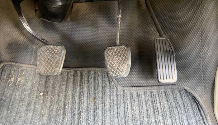 2015 Honda Amaze 1.2L I-VTEC S, Petrol, Manual, 62,496 km, Pedals