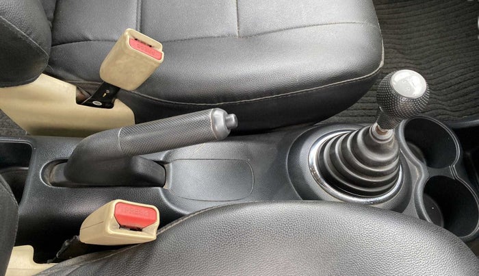 2017 Honda Brio S MT, Petrol, Manual, 40,094 km, Gear Lever