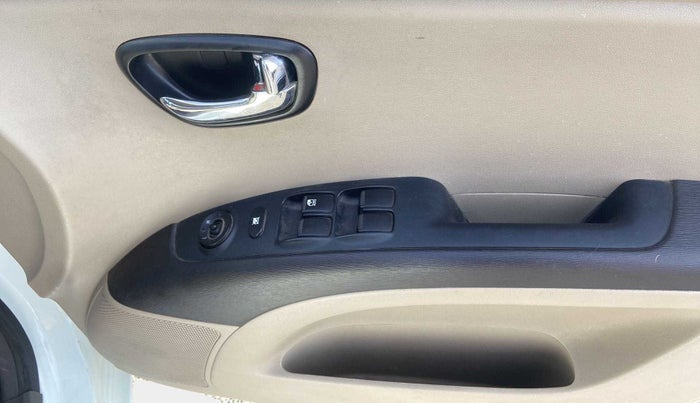 2012 Hyundai i10 SPORTZ 1.2, Petrol, Manual, 59,355 km, Driver Side Door Panels Control