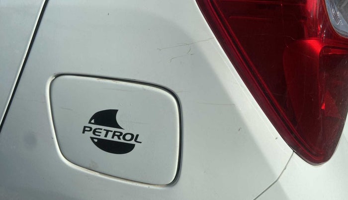 2012 Hyundai i10 SPORTZ 1.2, Petrol, Manual, 59,355 km, Left quarter panel - Minor scratches