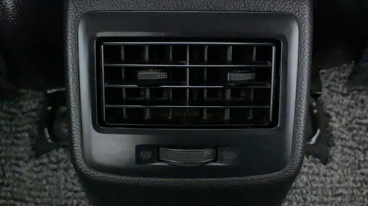 2016 Hyundai Xcent S AT 1.2, Petrol, Automatic, 1,19,769 km, Rear AC Vents