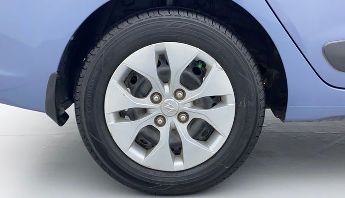 2016 Hyundai Xcent S AT 1.2, Petrol, Automatic, 1,19,769 km, Right Rear Wheel