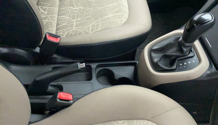 2016 Hyundai Xcent S AT 1.2, Petrol, Automatic, 1,19,769 km, Gear Lever