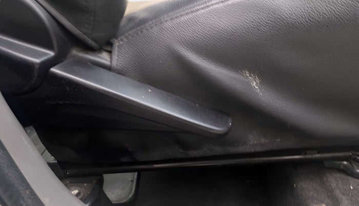 2011 Toyota Etios Liva G, Petrol, Manual, 1 km, Driver Side Adjustment Panel