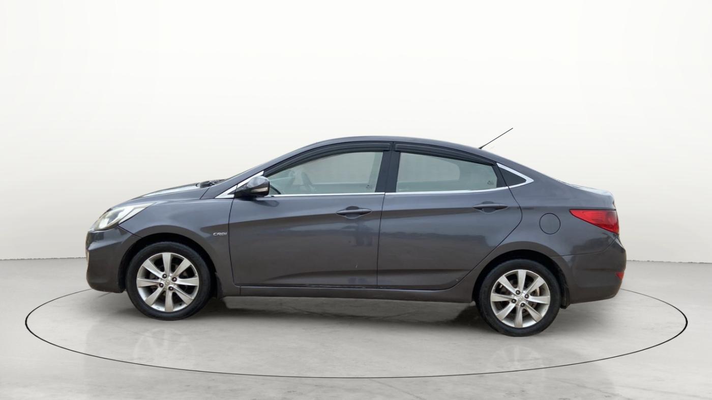 2013 Hyundai Verna FLUIDIC 1.6 CRDI SX, Diesel, Manual, 1,23,902 km, Left Side